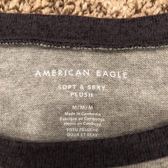 American Eagle soft & sexy plush long sleeve tee - Picture 3 of 3